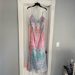 NWT Lulu’s Maxi Dress